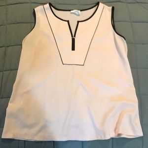 Sleeveless dress blouse